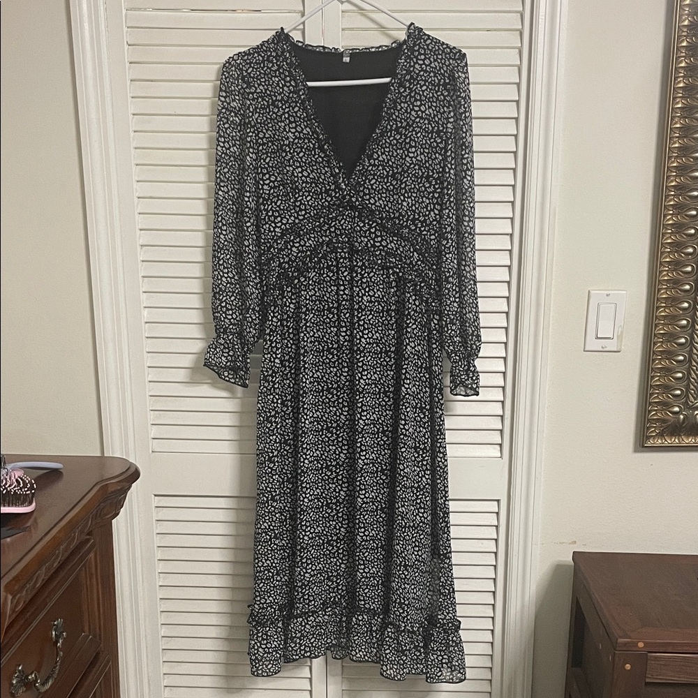 Elegant Black and White Floral Dress